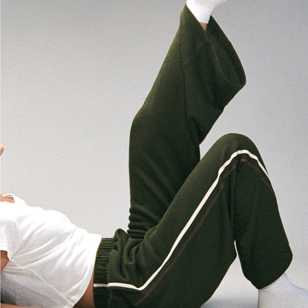 LA Relaxed Fleece Track Pant